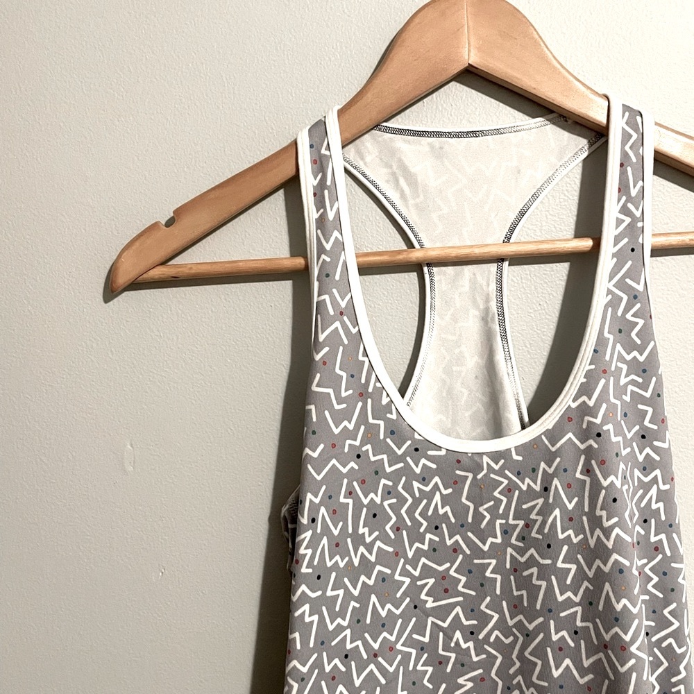 LIKE NEW Lululemon SeaWheeze 2015 Cool Racerback